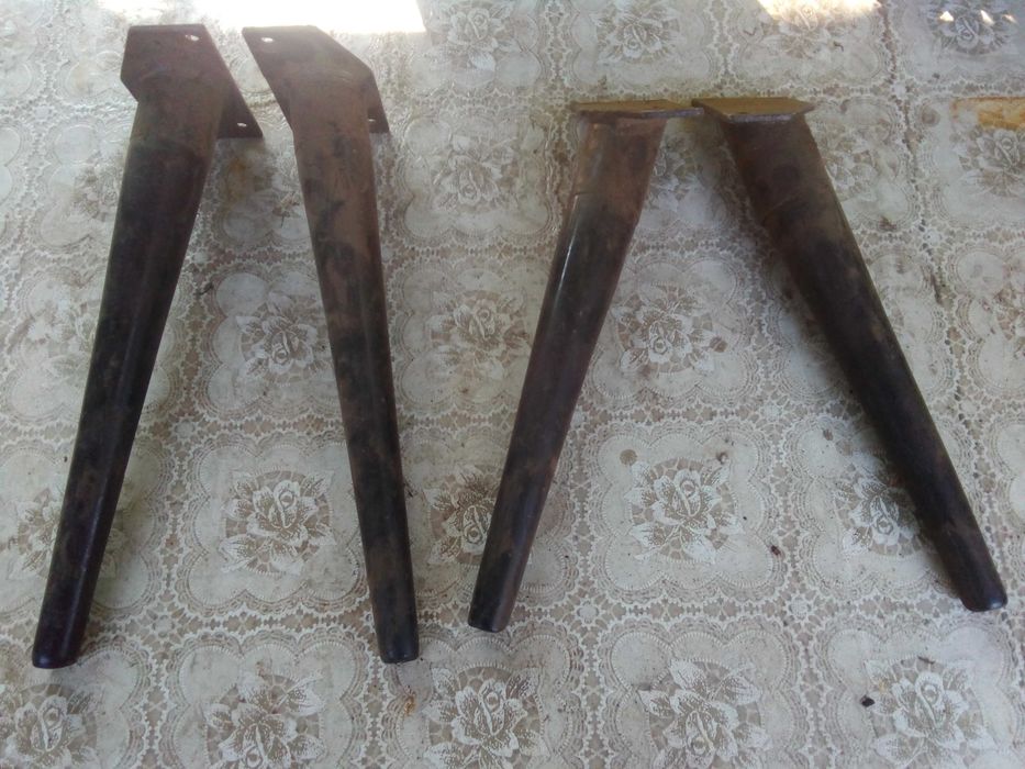 Ножки для столика или чего-то другого. разные...