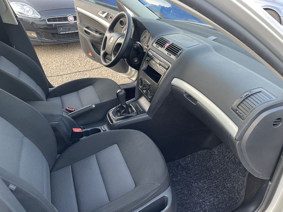 Skoda Octavia 1.9tdi 105km 80tyskm