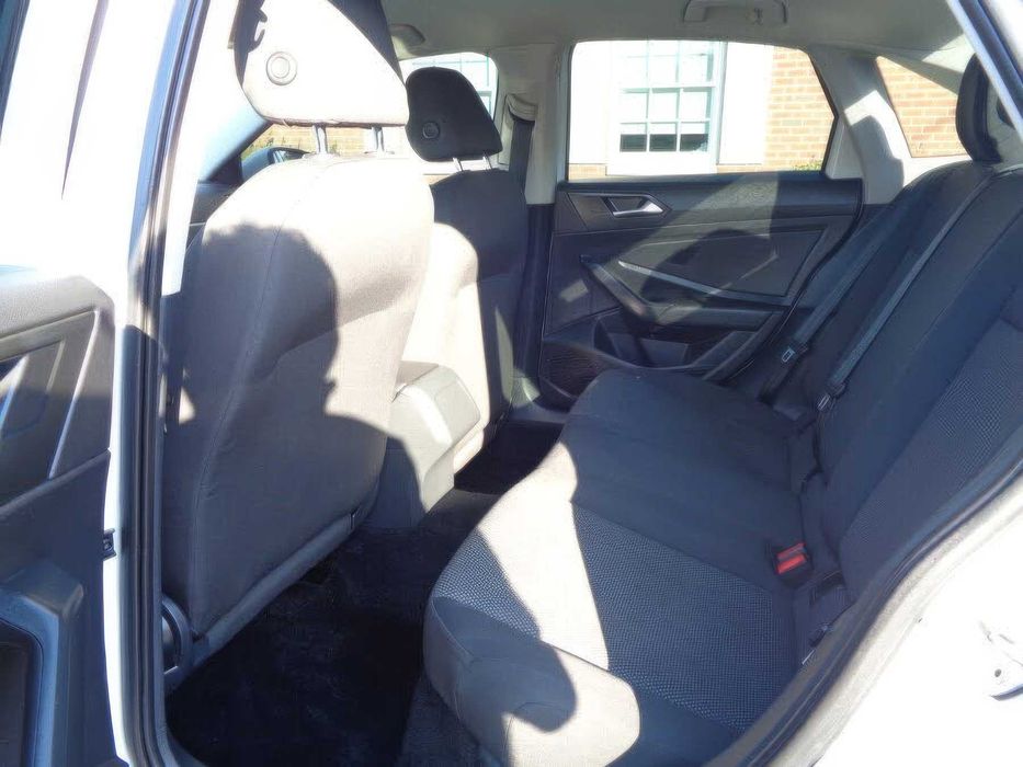 Volkswagen Jetta      2018