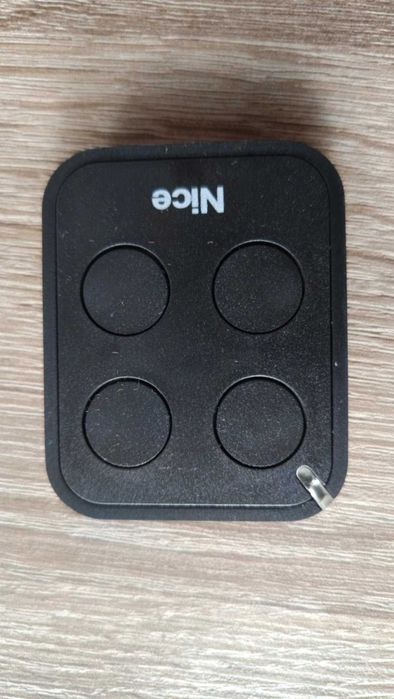 NICE FLOR FLO2RE 433.92 MHz lub FLO4RE Pilot do bramy wysyłka