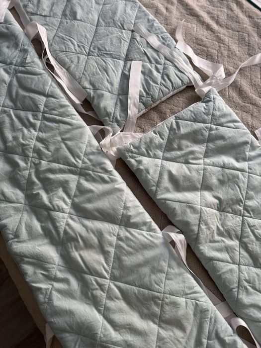 Бортик в дитяче ліжечко двосторонній