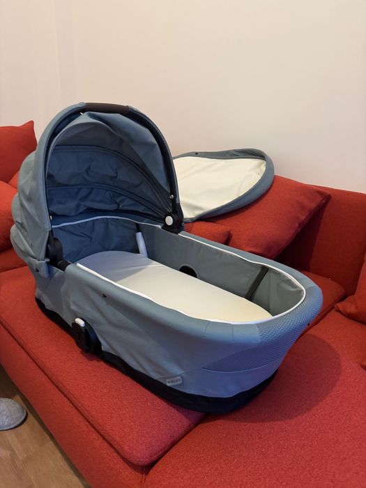 Cybex baby cot excellent condition