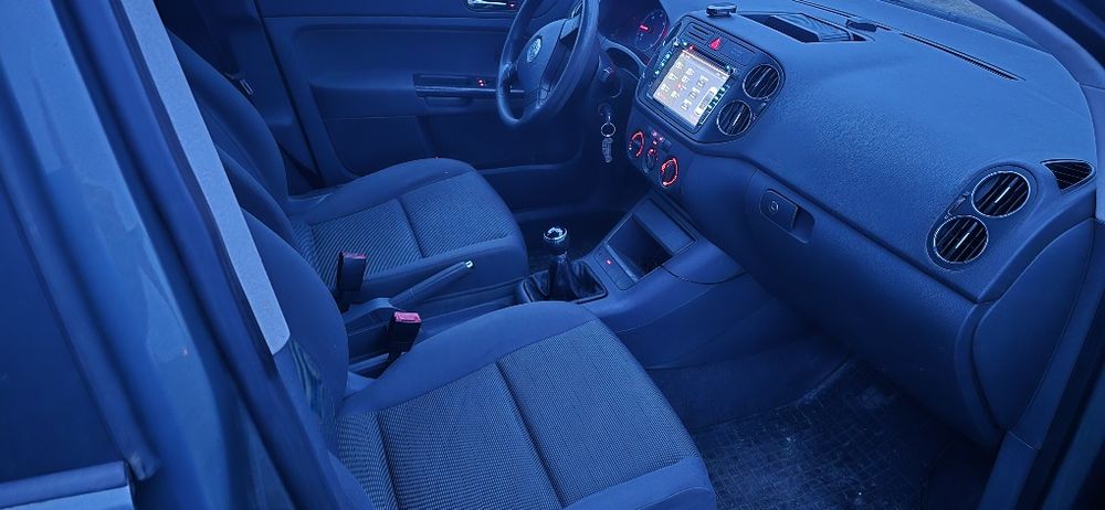 Wolkswagen golf  5 plus