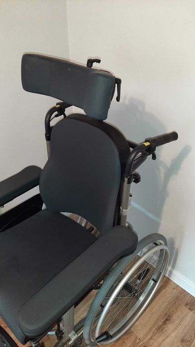 Wózek inwalidzki Vermeiren Inovys 2