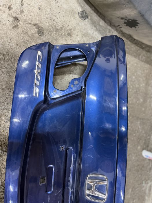 Honda civic 4d кришка кляпа ляда хонда цівік 8 2006-12 рідна фарба