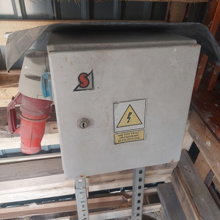 Skrzynka budowlana elektryczna