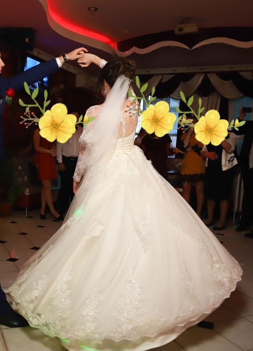 Весільна   сукня