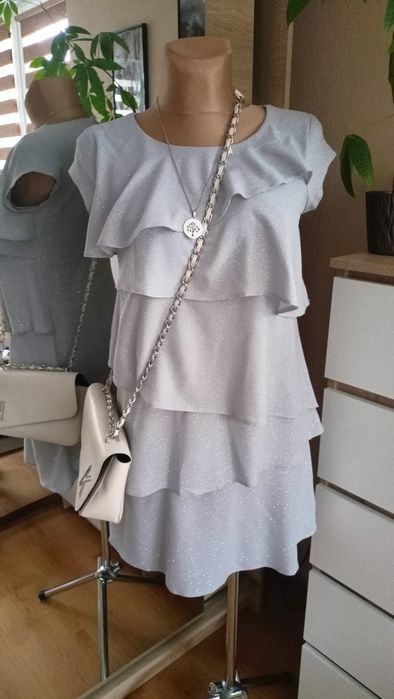 Sukienka elegancka błyszcząca S