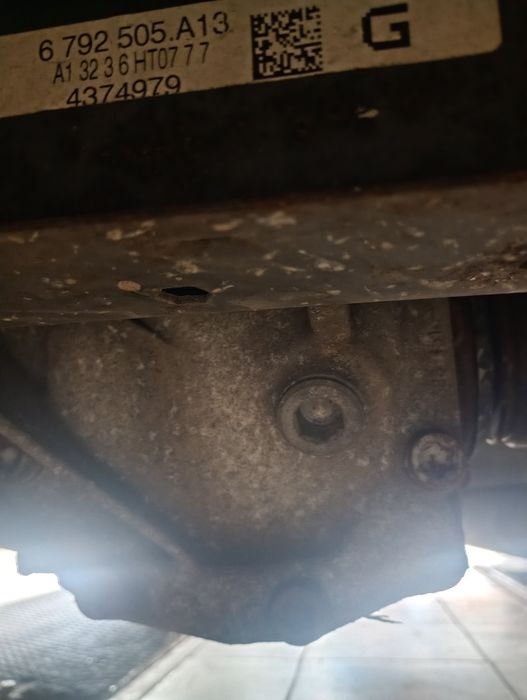 skrzynia biegów bmw 116 f20 kod silnika n47 D16A tylny most bmw 116 chlodnice