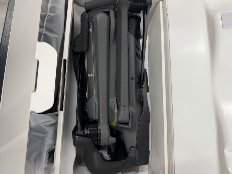 Квадрокоптер DJI Mavic 3. Новий. Комплект