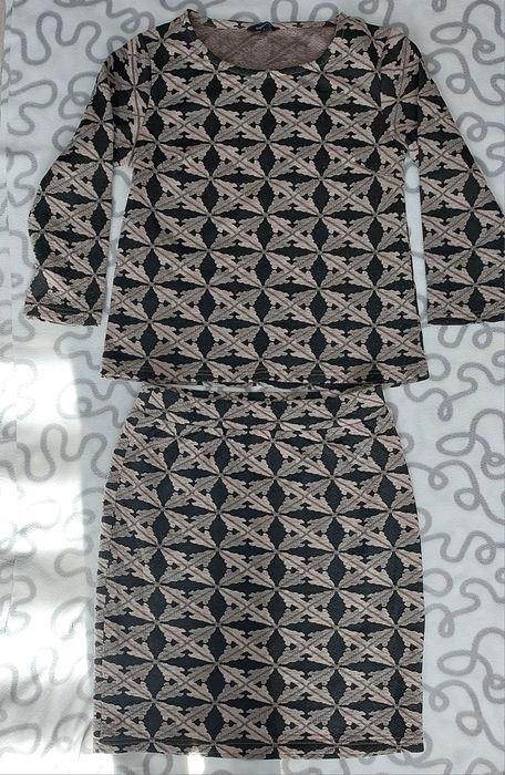 Komplet Greenpoint 36/38 spódnica i bluzka