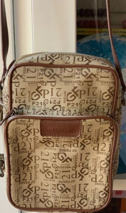 Bolsa pequena  tiracolo Gianfranco Ferre