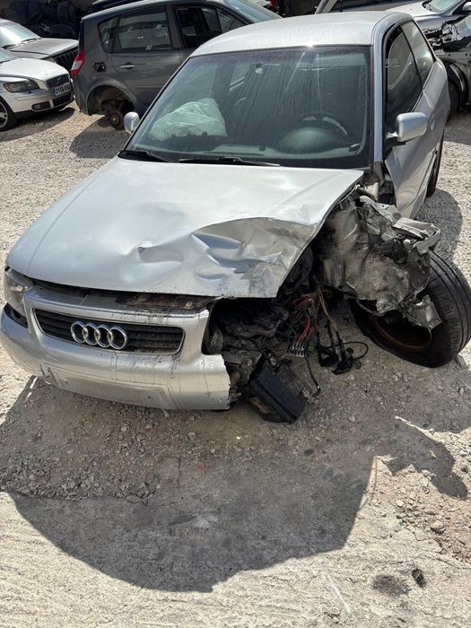 Audi A3 1.6 Gasolina de 1999 para peças