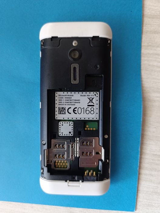 Мобільний телефон Nokia 230 Dual sim