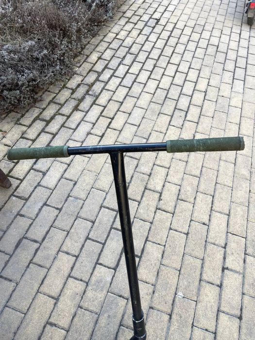 Самокат Striker Gravis