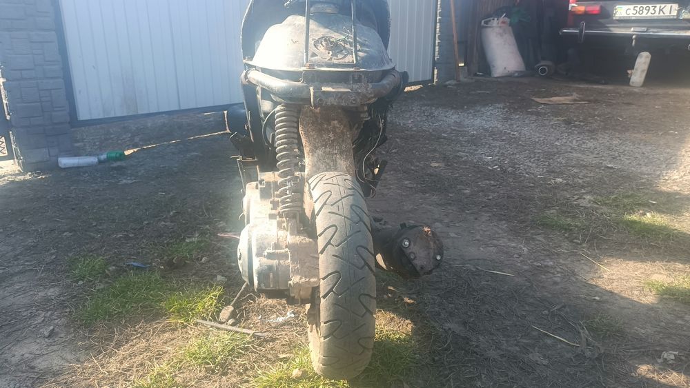 Продам скутер 100 кубів