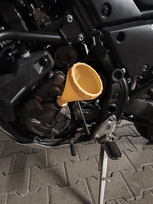 Yamaha MT07, MT10, R1, R6 Funil de Oleo