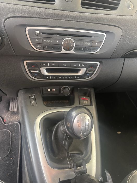 Renault Scenic 106 cv