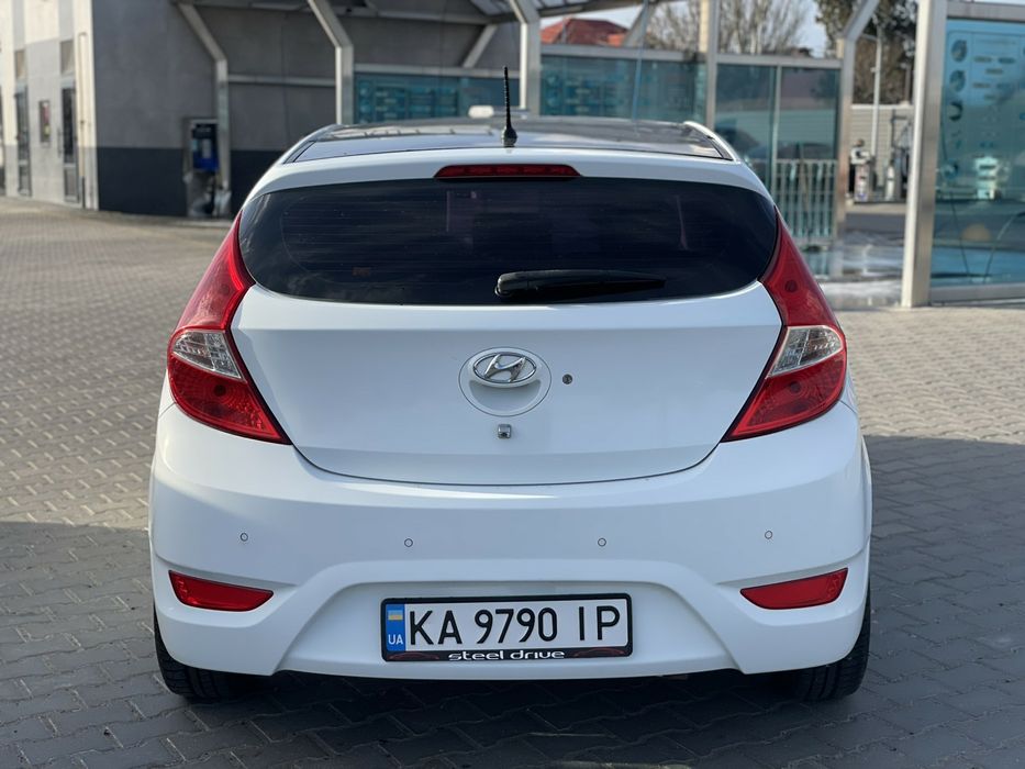 Продам Hyundai Accent 1.6 дизель автомат