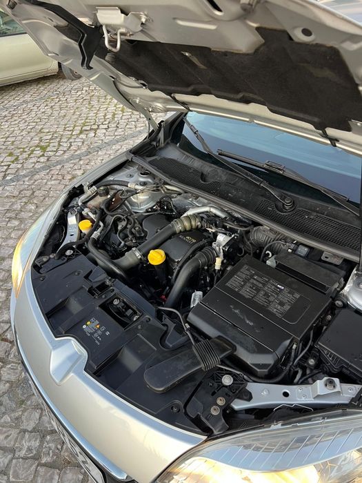 Mégane Sport Tourer 1.5 dCi com vidros escuros averbados