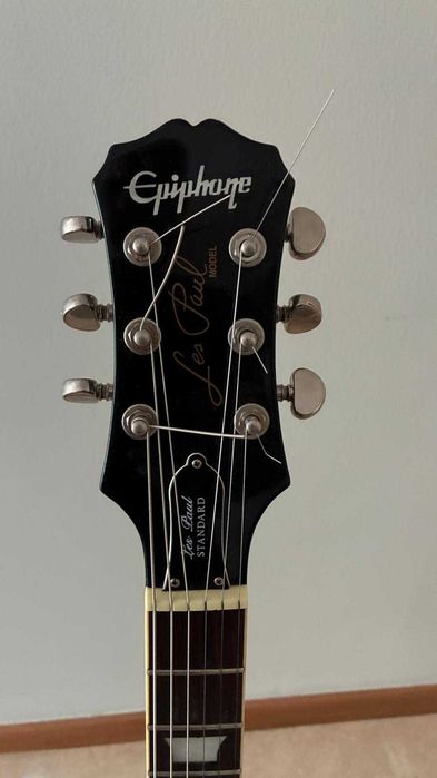 Vendo guitarra elétrica Epiphone Les Paul Standard