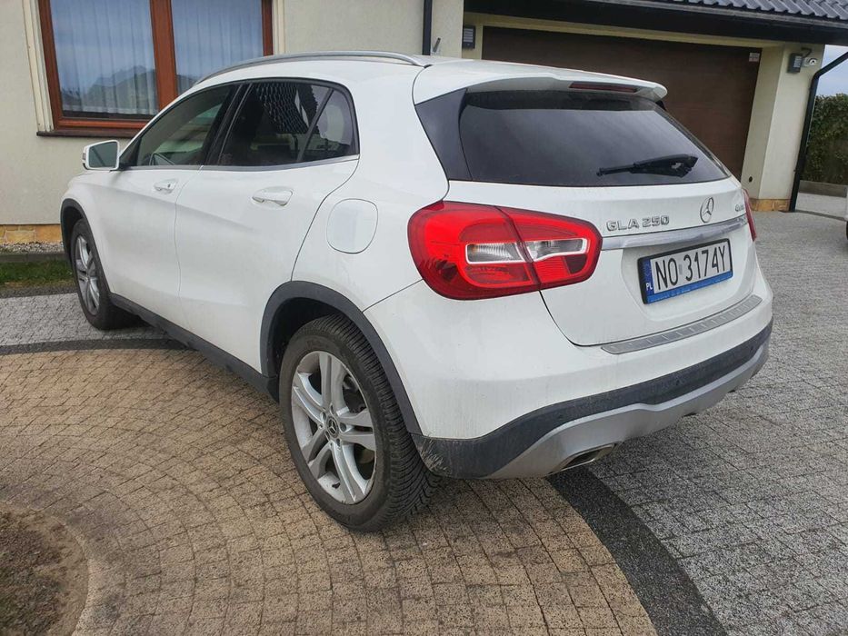 Mercedes-Benz GLA 250 4Matic 7G-DCT