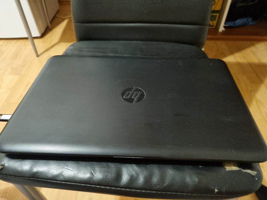 Hp 15_ba030ng новтбук в гарному стані