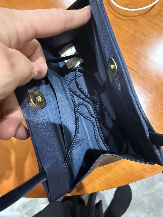 Mala cetim em estado novo