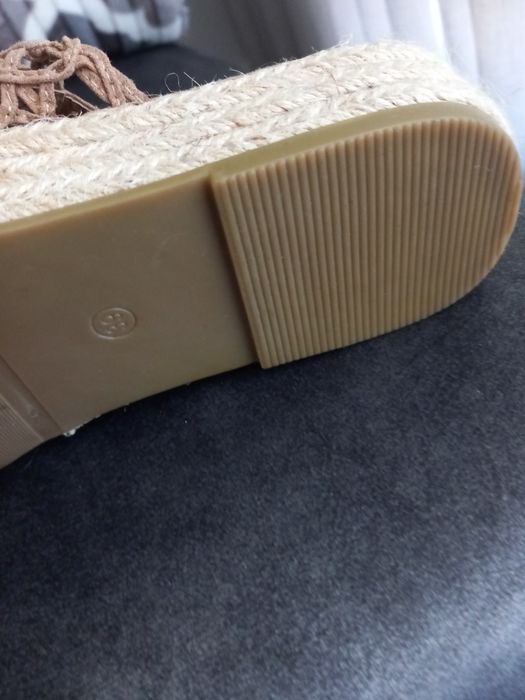 Sapatos e Sandálias Tam 39 Lindíssimas  ( Portes Incluídos)