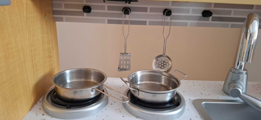 Duza kuchnia drewniana