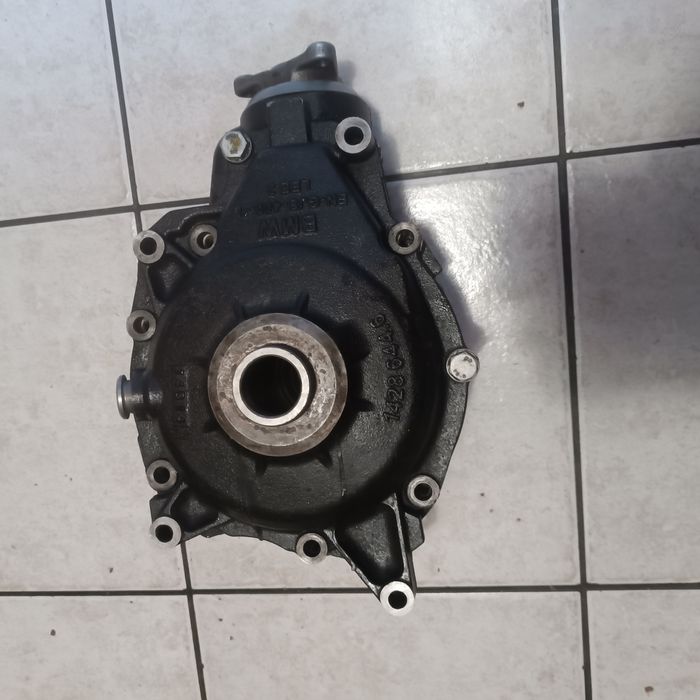 Obudowa reduktora BMW E53