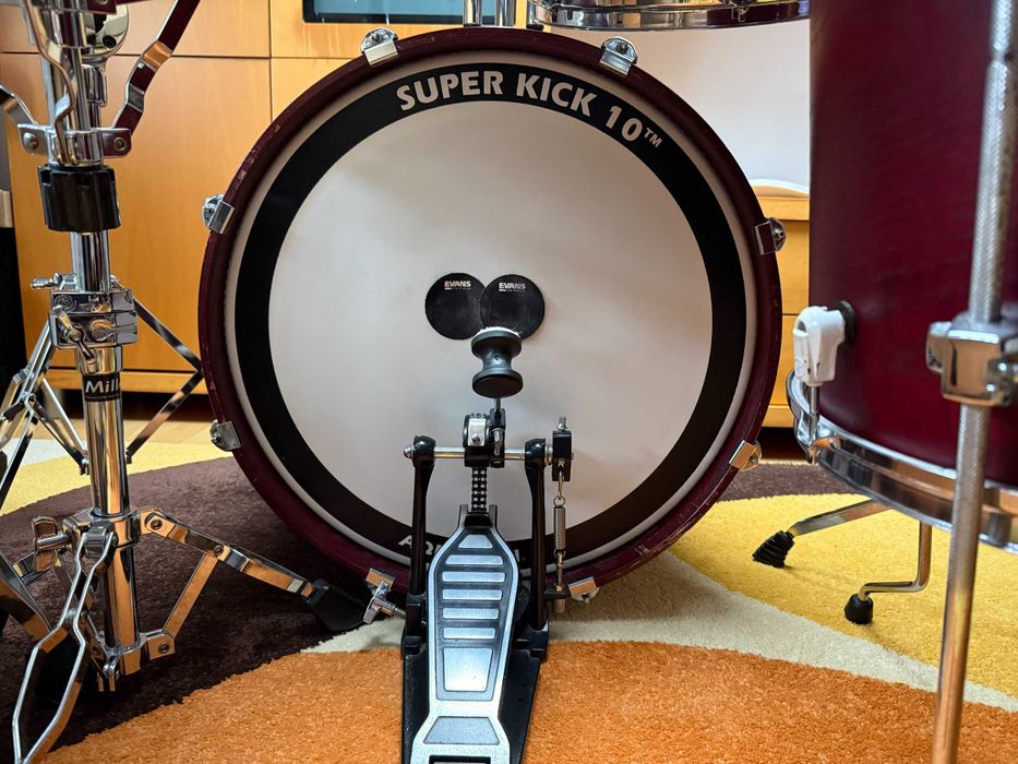 Bateria COMPLETA! Yamaha Stage Custom + Peles profissionais + Pratos