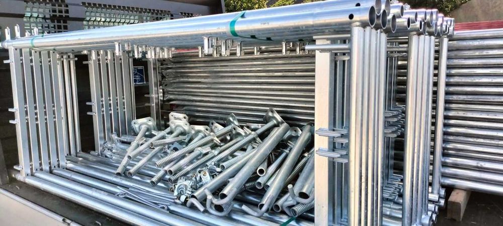 Rusztowanie fasadowe pletak 9x6,5 m   58,5m2