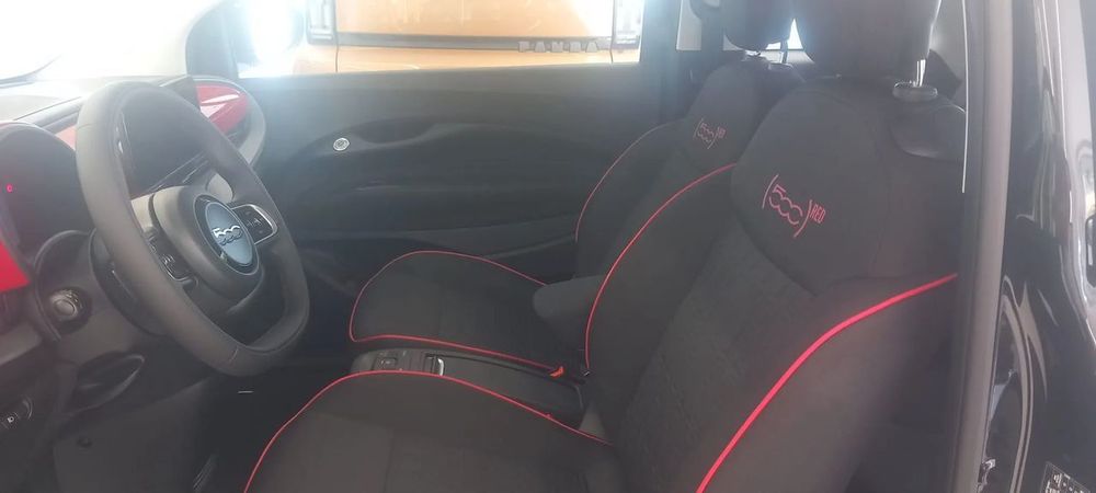 Fiat 500e (RED)530758325418731525