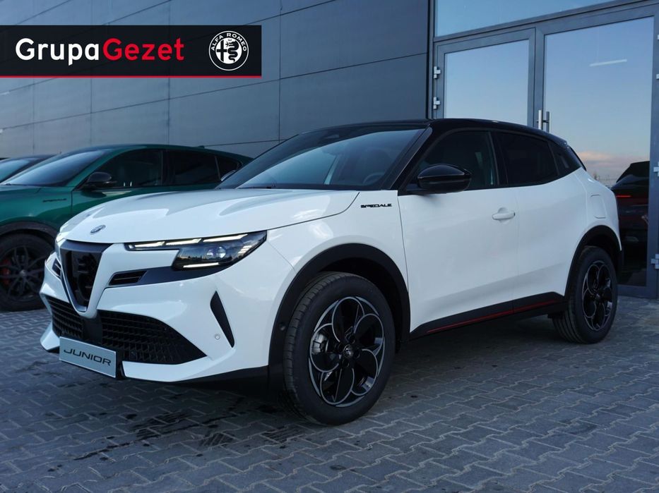 Alfa Romeo Junior Ibrida Speciale 1.2 145KM mHEV eDCT6 biały Sempione + Czarny Dach