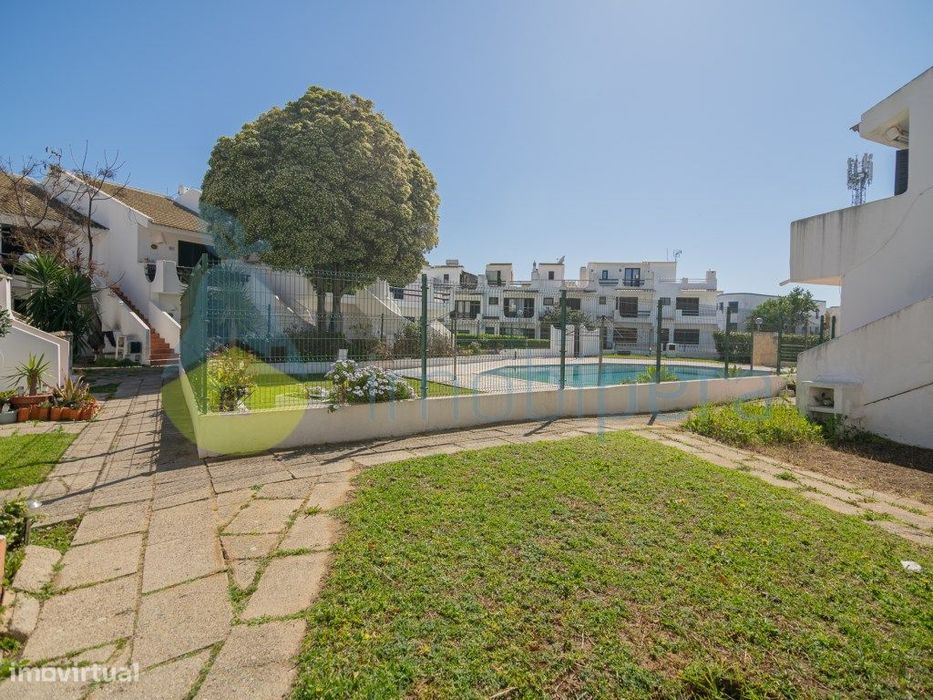 Não Perca Esta Grande Oportunidade! Apartamento Totalmente Remodela...