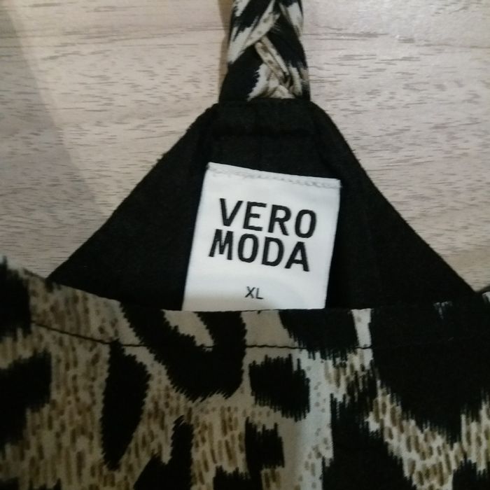 Sukienka sexy wzór zwierzęcy XL Vero Moda
