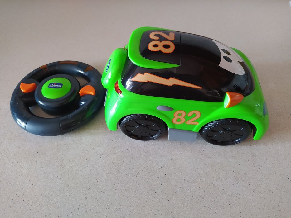 Дитяча машинка на радіокеруванні Chicco Jimmy Thunders 69022