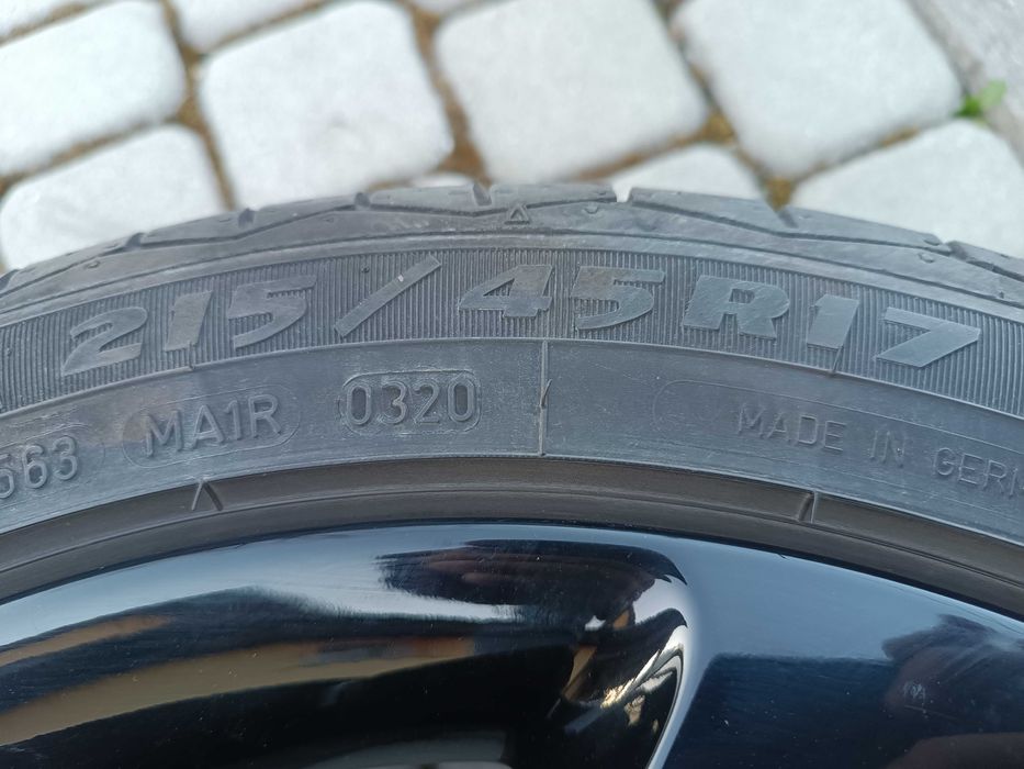 piękne felgi z oponami letnimi