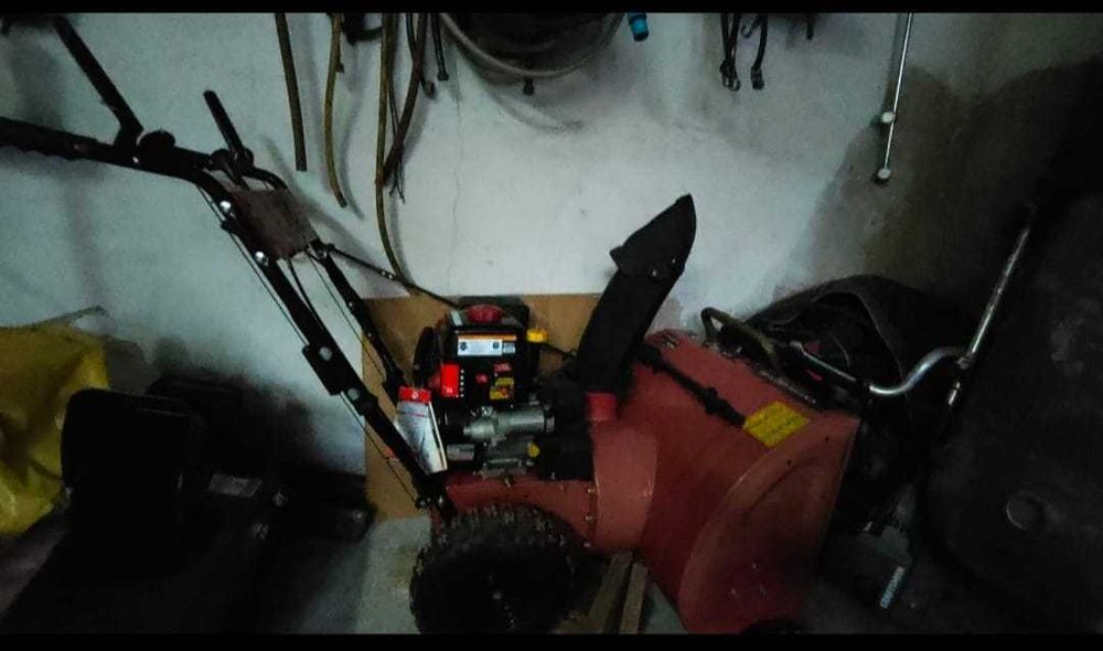 Odsnieżarka wirnikowa Snow Devil USA promocja śnieżny frez nie ariens