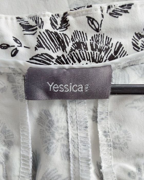 Spodnie  Yessica  Nowy z metką