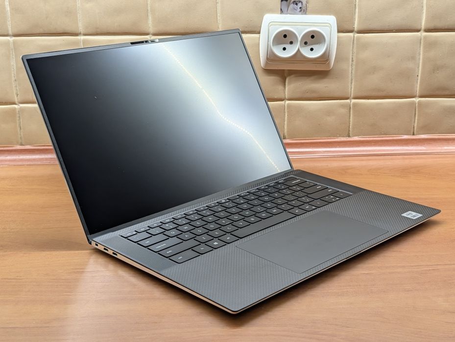 Замовлений Dell XPS 15 9500, FHD+ IPS, i7-10750H, 16 RAM, 256Gb SSD, GTX 1650 Ti