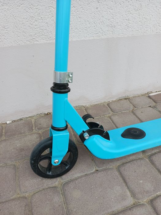 Hulajnoga elektryczna dla dzieci