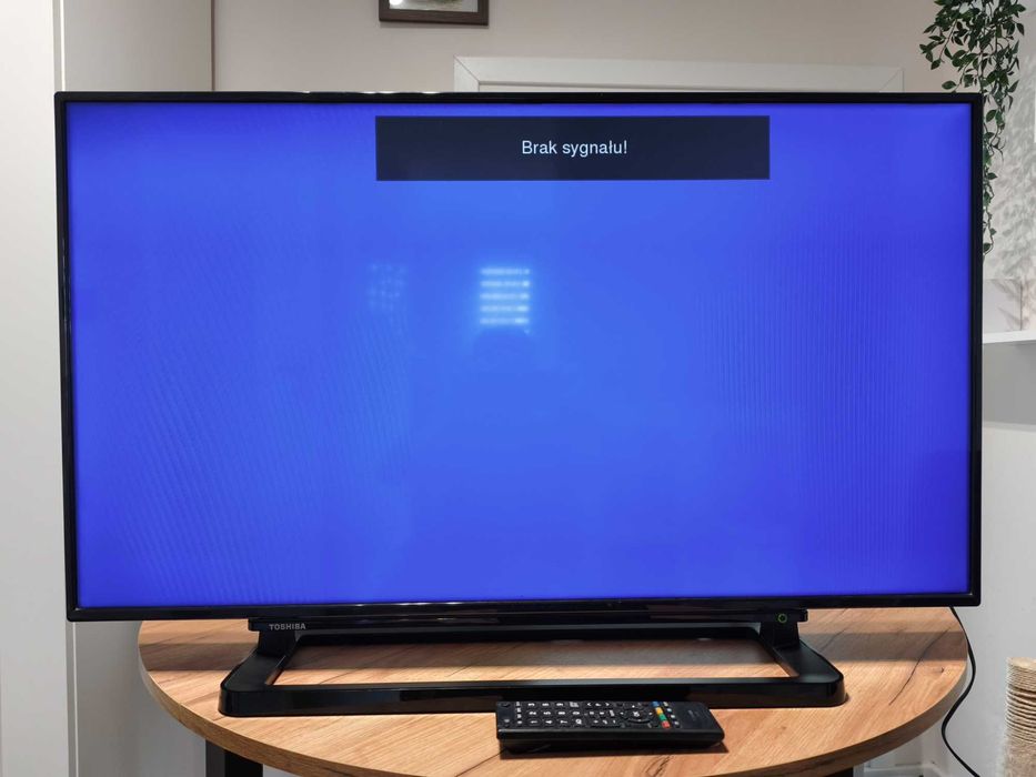 Telewizor Tv TOSHIBA 40L2456D 40cali