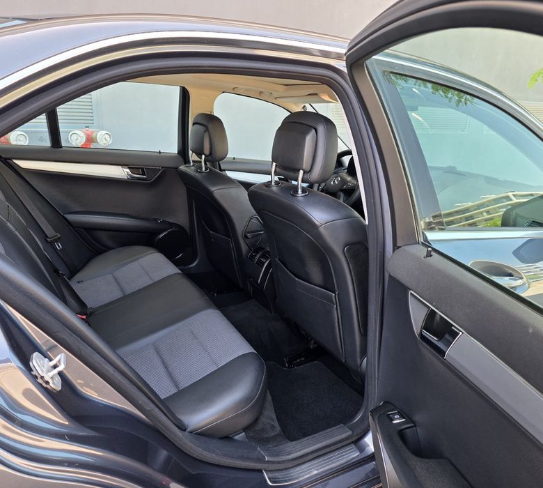 Mercedes benz  C 220 Cdi Avantgarde com 212 mil kms