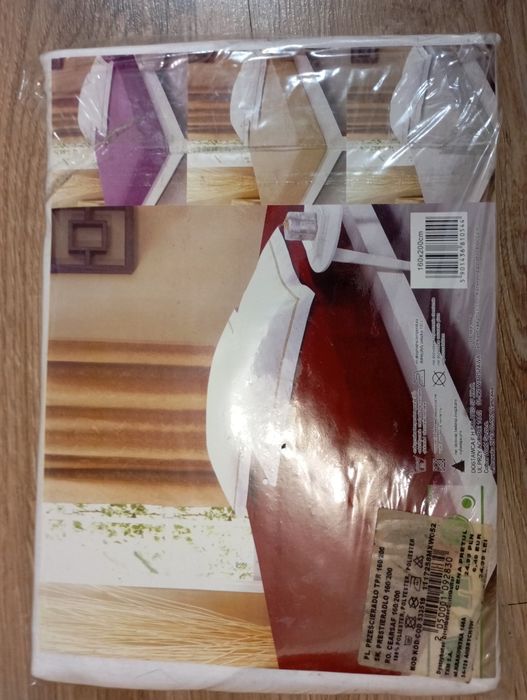 Нова простинь, простирадло