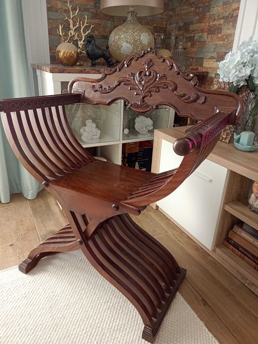 Cadeira Savonarola. Valor não negociável.Ler descrição total. Entrega!