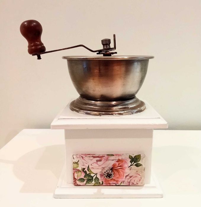 Moinho de Café Antigo renovado