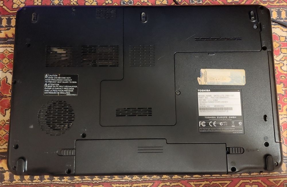 Toshiba Satellite C660-1QC Laptop na części I5 2540M 8GB RAM