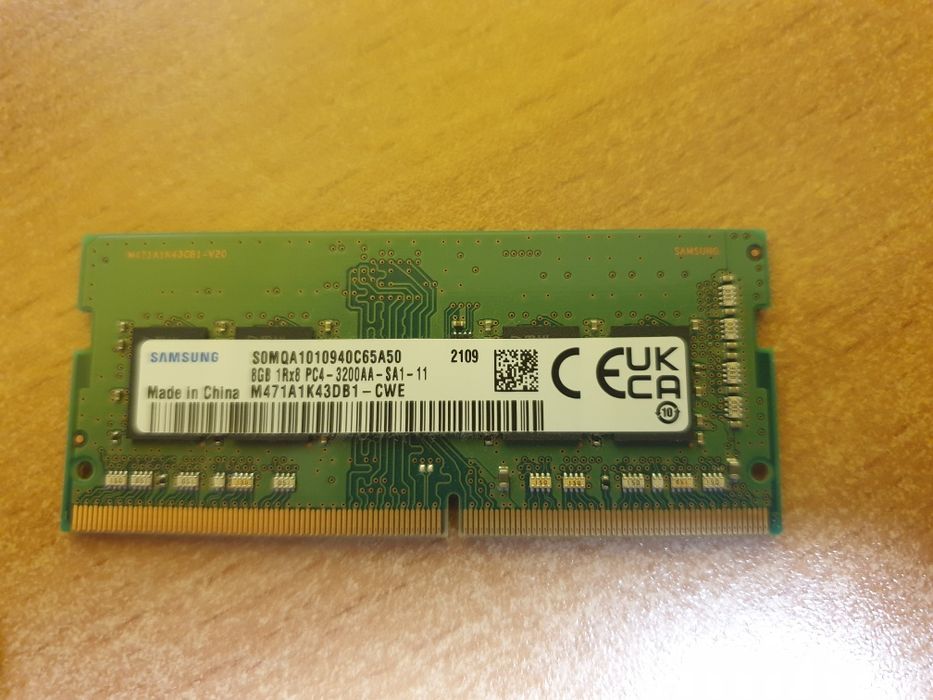 Оперативна пам'ять Samsung M471 DDR4 SO-DIMM 1x8Gb